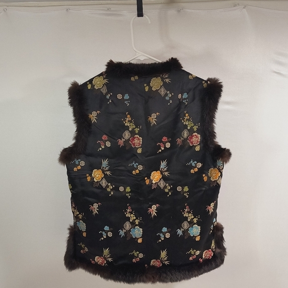 Women's Medium Brown Fur Vest - Picture 2 of 7